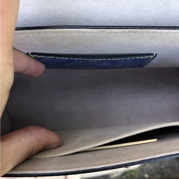 Louis Vuitton Twist Handbag Limited Edition Azteque Epi Leather MM - Picture 5 of 6